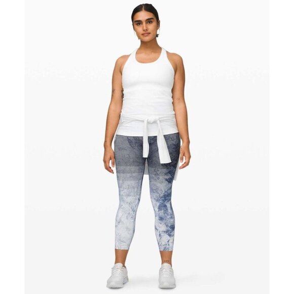 Lululemon Ebb to Train Leggings in Black, White,  Luna Wash Ombre ~XS - Picture 15 of 15